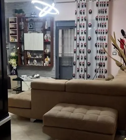 Torollari Apartament * Поградец