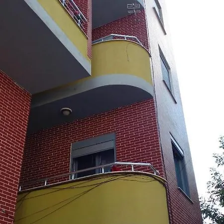 Апартаменты Torollari Apartament